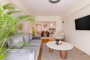 Large 2Bedroom, 2Bathroom Flat with Dining Space & Free Parking